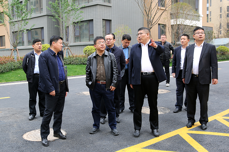 1617868608134198.jpg HW6A9495.jpg